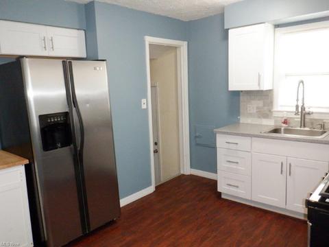 3103 Stanfield Dr, Parma, OH 44134 photo 7