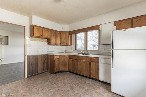 234 13th St, Elyria, OH 44035 photo 13