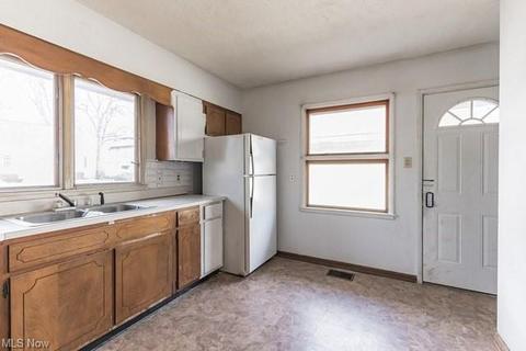 234 13th St, Elyria, OH 44035 photo 14