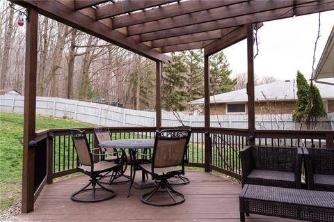 5347 Regency Dr, Parma, OH 44129 photo 2