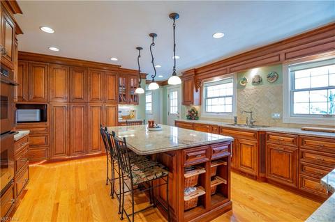 229 Overbrook Rd, Elyria, OH 44035 photo 10