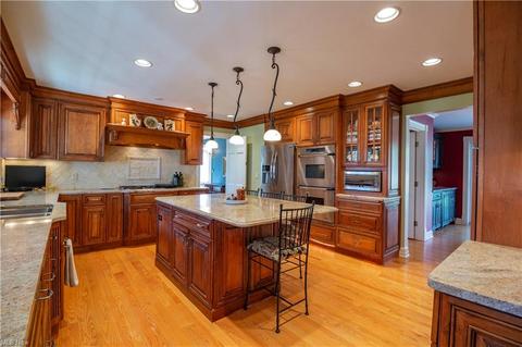229 Overbrook Rd, Elyria, OH 44035 photo 9