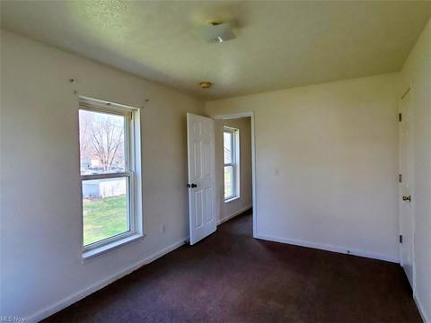 8982 N Main St, Windham, OH 44288 photo 7