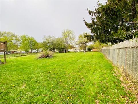 9060 Wilverne Dr, Windham, OH 44288 photo 4