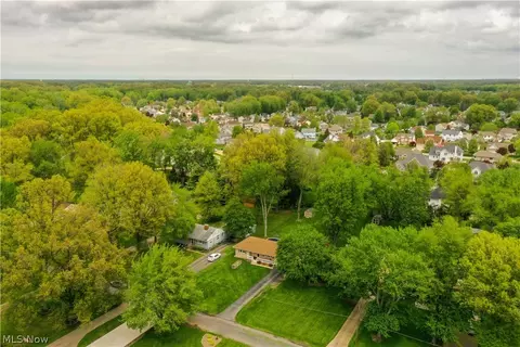 10057 Rosemere St, Elyria, OH 44035 photo 30