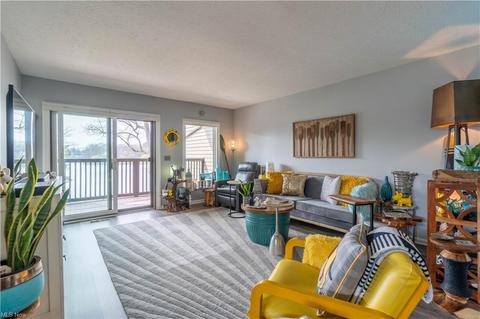 1809 Harbour Cir NW #21B, Canton, OH 44708 photo 9