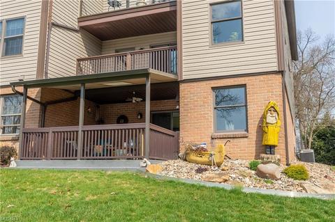 1809 Harbour Cir NW #21B, Canton, OH 44708 photo 5
