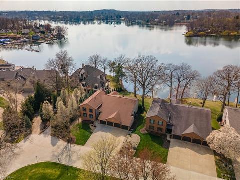 1809 Harbour Cir NW #21B, Canton, OH 44708 photo 3