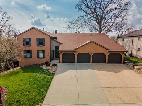 1809 Harbour Cir NW #21B, Canton, OH 44708 photo 1