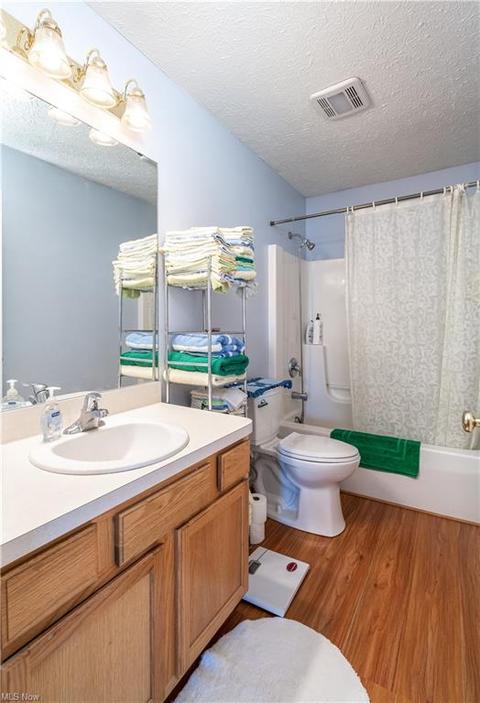 2071 Stonepath St, Lorain, OH 44052 photo 17