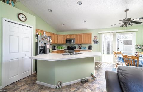 2071 Stonepath St, Lorain, OH 44052 photo 7