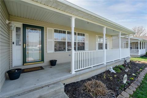 2071 Stonepath St, Lorain, OH 44052 photo 2