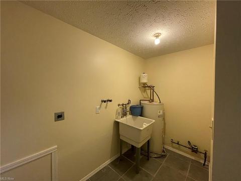 516 Kansas Ave, Elyria, OH 44035 photo 11
