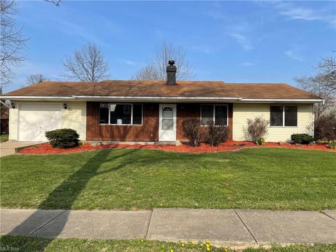 516 Kansas Ave, Elyria, OH 44035 photo 1