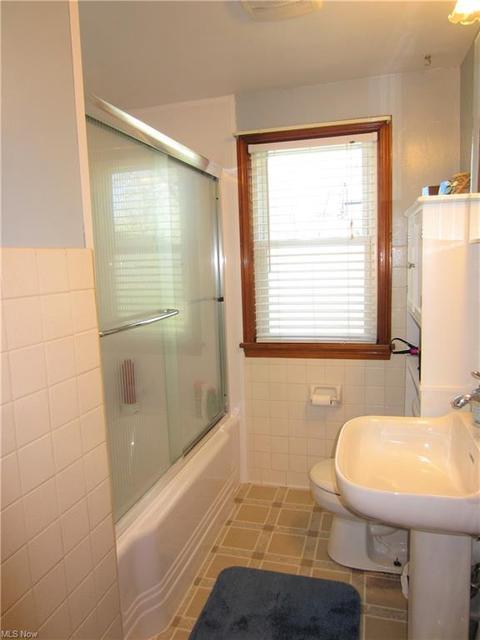 274 Hilliard Rd, Elyria, OH 44035 photo 10