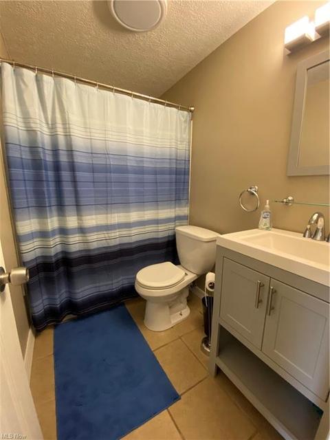 830 Baldwin Ave, Elyria, OH 44035 photo 5