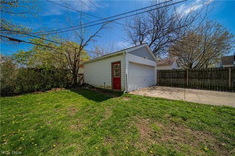 305 E 210 St, Euclid, OH 44123 photo 20
