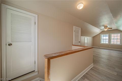 305 E 210 St, Euclid, OH 44123 photo 12
