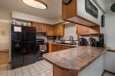 3464 Cornwall Dr NW, Canton, OH 44708 photo 14