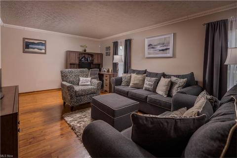 3464 Cornwall Dr NW, Canton, OH 44708 photo 9