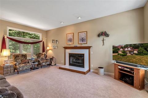 4395 Stonegate Dr, Saybrook, OH 44004 photo 8