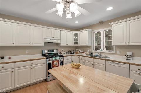 4395 Stonegate Dr, Saybrook, OH 44004 photo 12