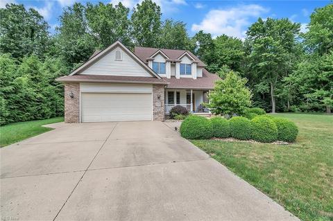 4395 Stonegate Dr, Saybrook, OH 44004 photo 2