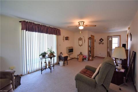 635 High St, Elyria, OH 44035 photo 4