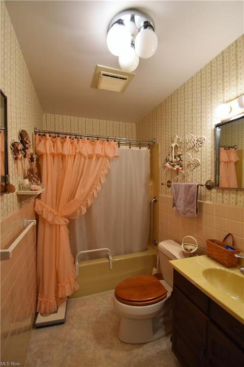 635 High St, Elyria, OH 44035 photo 14