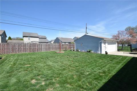 635 High St, Elyria, OH 44035 photo 2