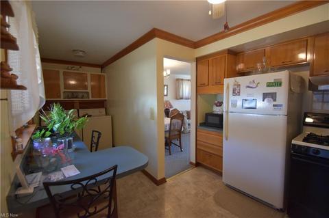 635 High St, Elyria, OH 44035 photo 8