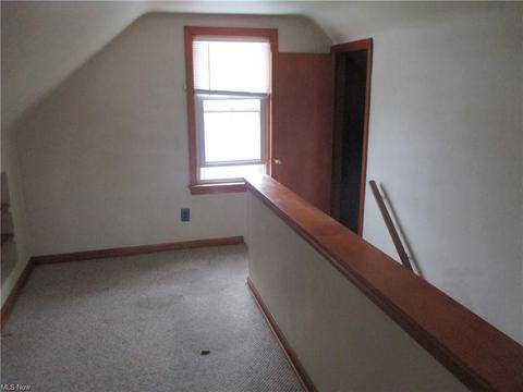 145 Renee Dr, Struthers, OH 44471 photo 9