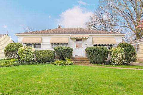 10903 Windham Rd, Parma, OH 44130 photo 1