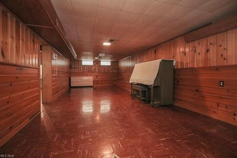 10903 Windham Rd, Parma, OH 44130 photo 13