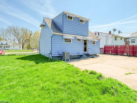 6508 Smith Rd, Brook Park, OH 44142 photo 7