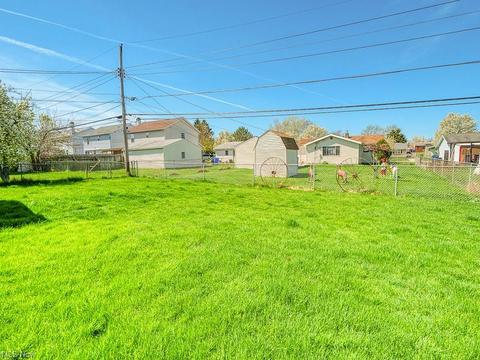 6508 Smith Rd, Brook Park, OH 44142 photo 8