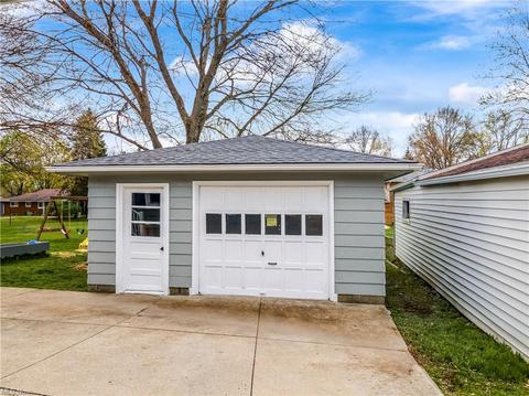 283 Tolbert St, Wadsworth, OH 44281 photo 3