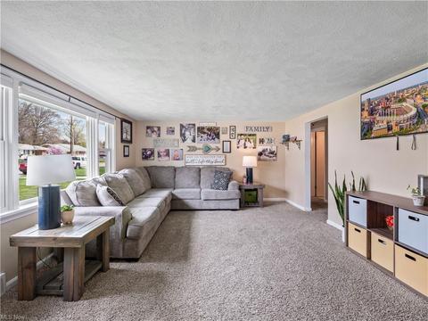 283 Tolbert St, Wadsworth, OH 44281 photo 6