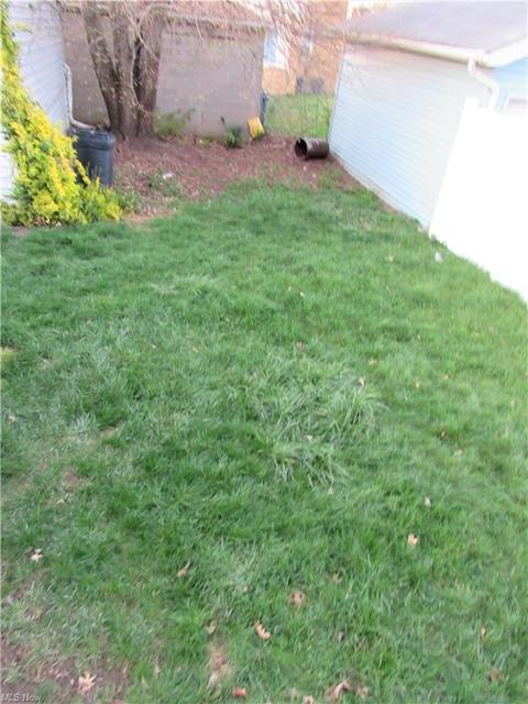 7202 Gilbert Ave, Parma, OH 44129 photo 11