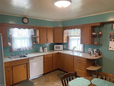 18425 5th St, Beloit, OH 44609 photo 3