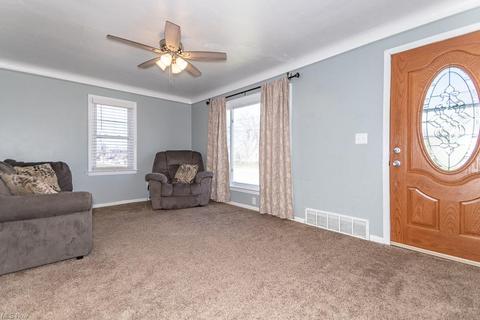 236 E 288th St, Willowick, OH 44095 photo 12