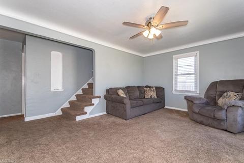 236 E 288th St, Willowick, OH 44095 photo 11