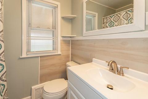 236 E 288th St, Willowick, OH 44095 photo 17