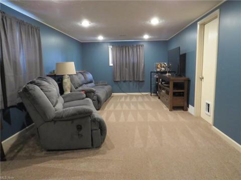 1807 Tower Blvd, Lorain, OH 44053 photo 9