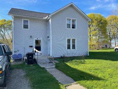1207 W 6th St, Ashtabula, OH 44004 photo 2