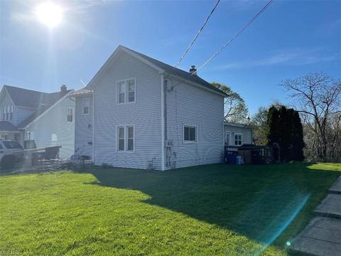 1207 W 6th St, Ashtabula, OH 44004 photo 1