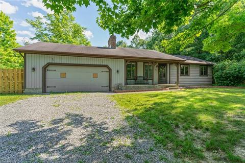 415 Maple Ave, Boardman, OH 44512 photo 2