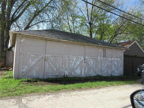 331 4th St, Elyria, OH 44035 photo 14