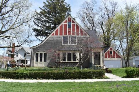2034 Walnut Blvd, Ashtabula, OH 44004 photo 1