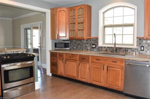 2034 Walnut Blvd, Ashtabula, OH 44004 photo 10